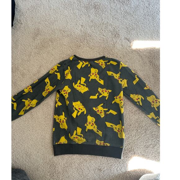 Pokemon Pikachu crew neck sweatshirt, size Medium - Picture 3 of 4